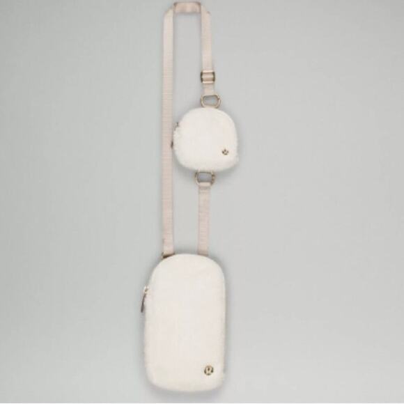 LULULEMON MODULAR PHONE CROSSBODY BAG FLEECE - Picture 1 of 5